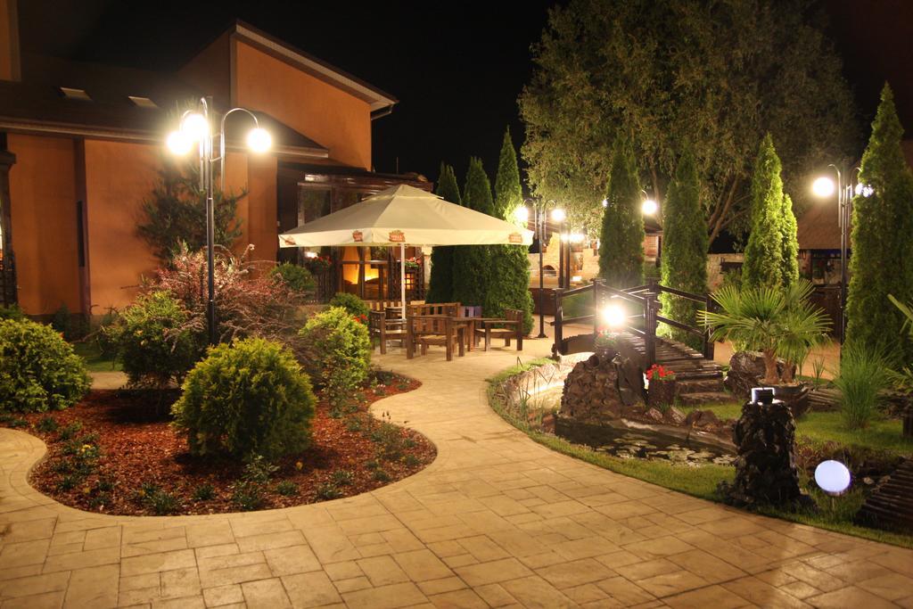 Rixo'S Guesthouse Cîrcea Kültér fotó