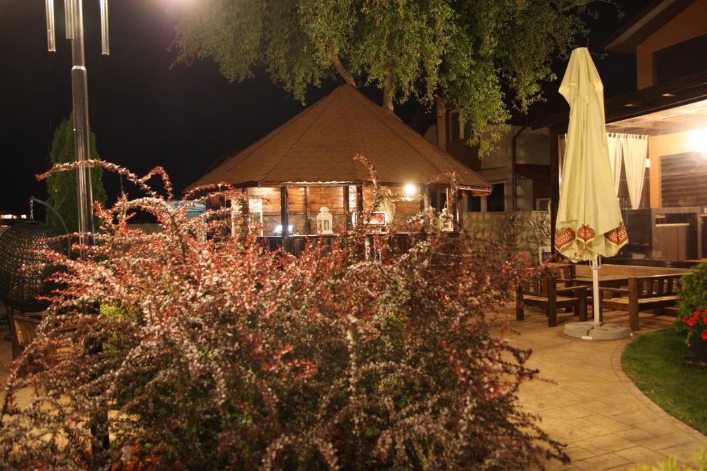 Rixo'S Guesthouse Cîrcea Kültér fotó