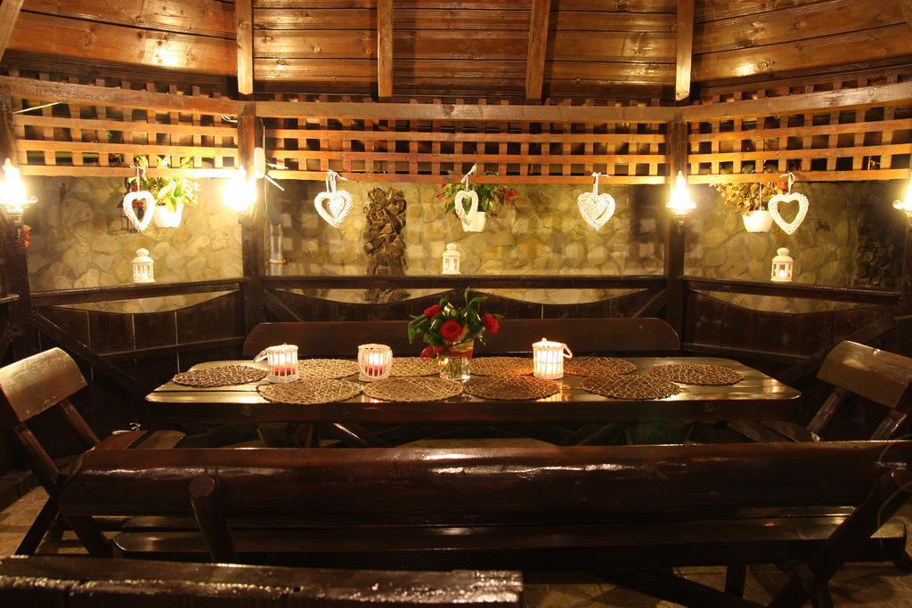 Rixo'S Guesthouse Cîrcea Kültér fotó