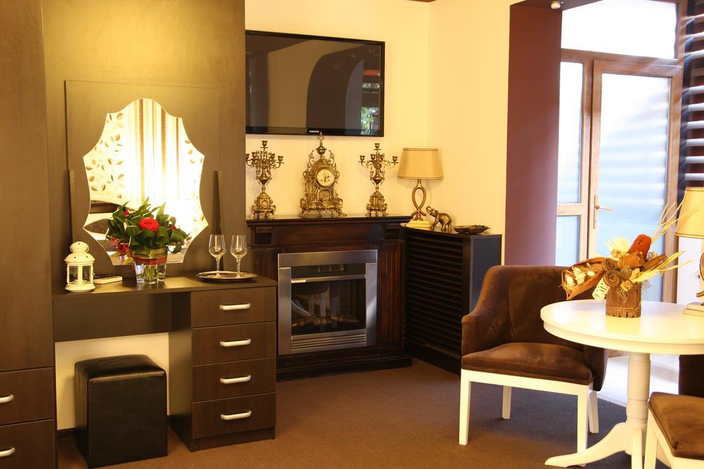 Rixo'S Guesthouse Cîrcea Kültér fotó